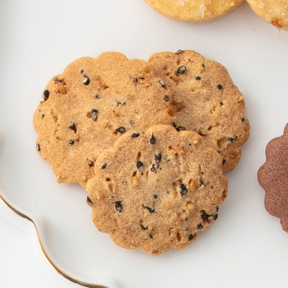 ごまときな粉のサブレ